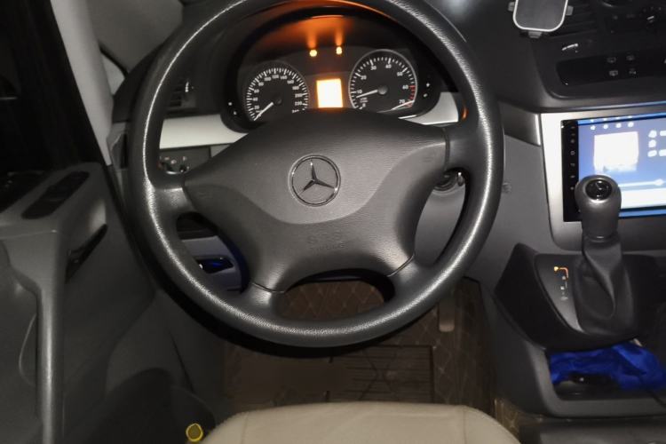 Used Mercedes-Benz Vito 2013 3.0L Business Edition Steering Wheel