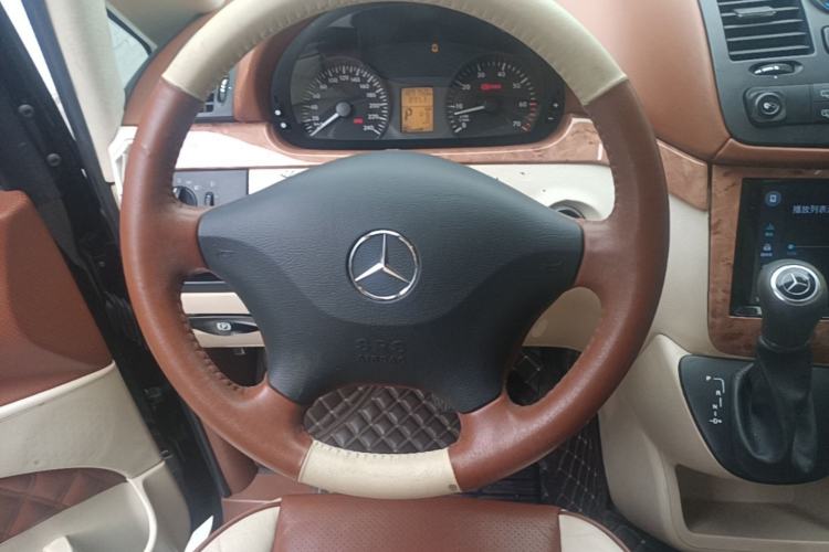 Used Mercedes-Benz Vito 2013 3.0L Elite Edition Steering Wheel