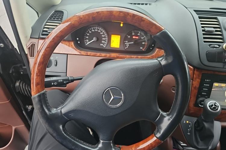 Used Mercedes-Benz Vito 2013 3.0L Elite Edition Steering Wheel