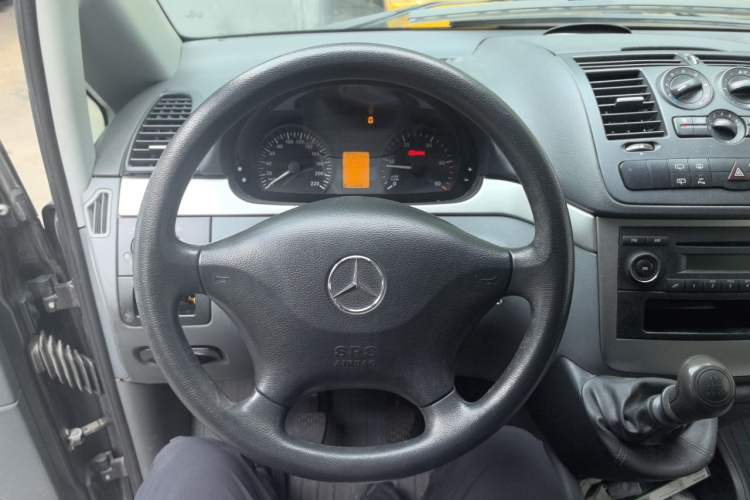 Used Mercedes-Benz Vito 2013 2.1T Elite Edition Steering Wheel