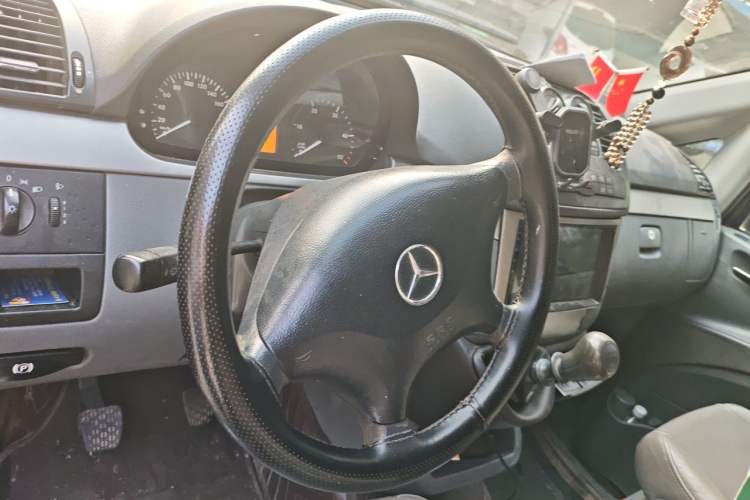 Used Mercedes-Benz Vito 2013 2.1T Elite Edition Steering Wheel