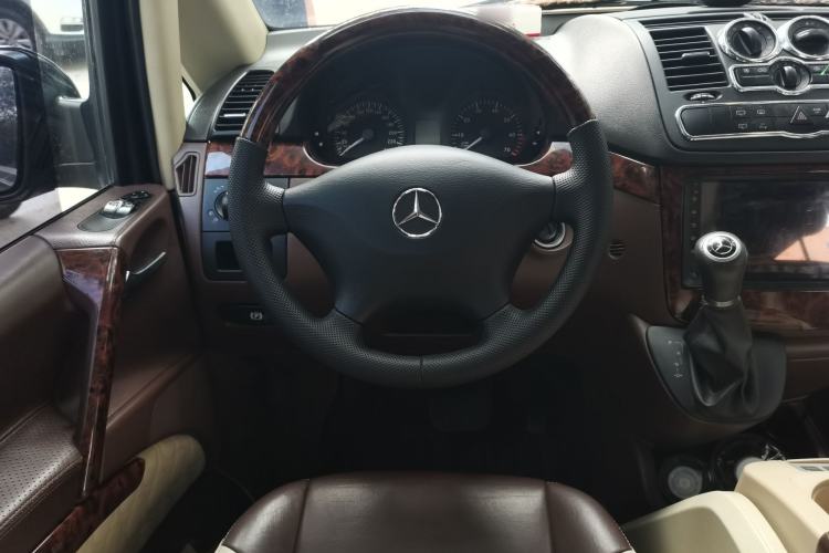 Used Mercedes-Benz Vito 2013 3.0L Elite Edition Steering Wheel