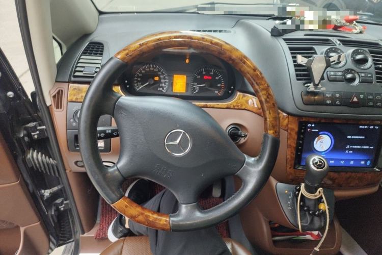 Used Mercedes-Benz Vito 2013 3.0L Elite Edition Steering Wheel