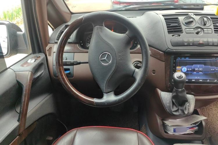Used Mercedes-Benz Vito 2013 3.0L Elite Edition Steering Wheel