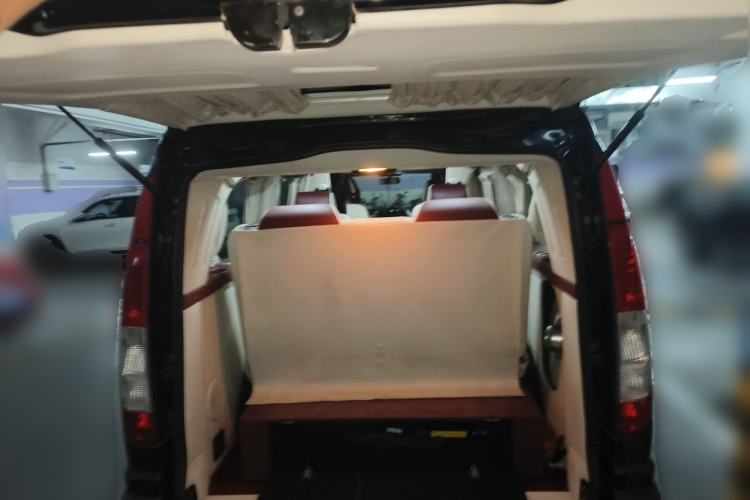 Used Mercedes-Benz Vito 2013 3.0L Elite Edition Trunk