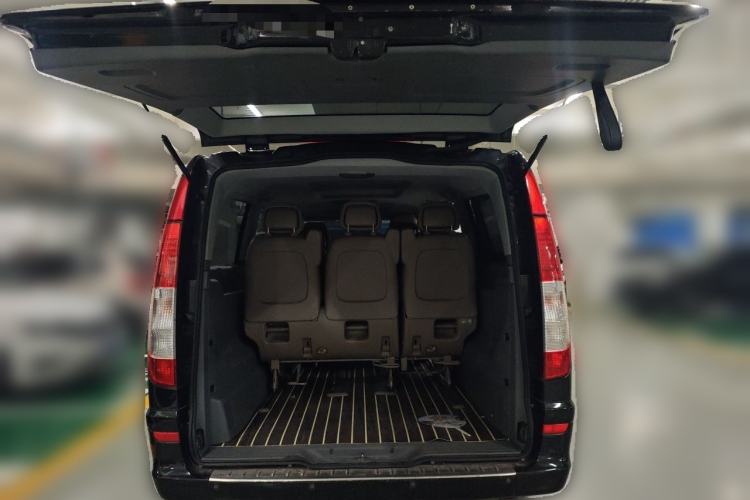 Used Mercedes-Benz Vito 2013 3.0L Elite Edition Trunk