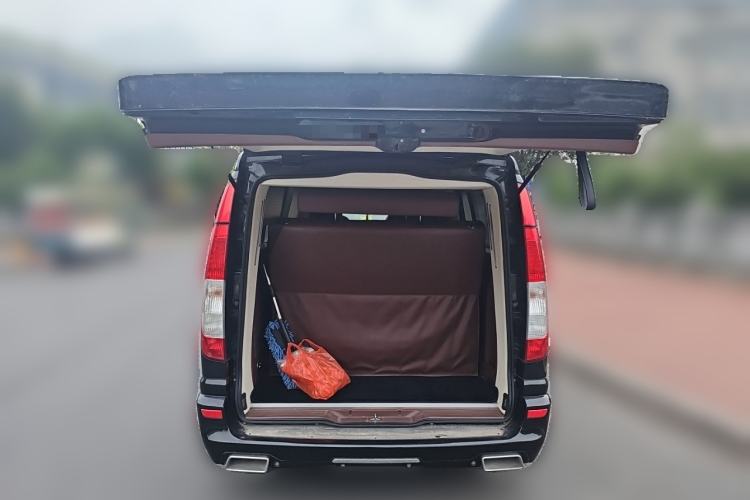 Used Mercedes-Benz Vito 2013 3.0L Elite Edition Trunk