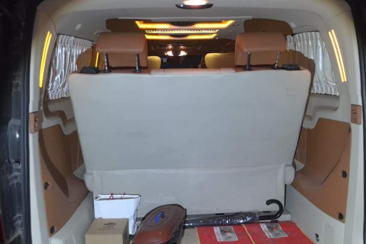 Used Mercedes-Benz Vito  Trunk