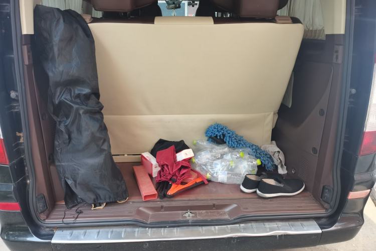 Used Mercedes-Benz Vito 2013 3.0L Elite Edition Trunk