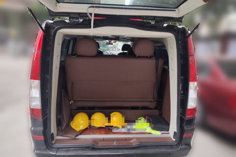 Used Mercedes-Benz Vito 2013 3.0L Elite Edition Trunk