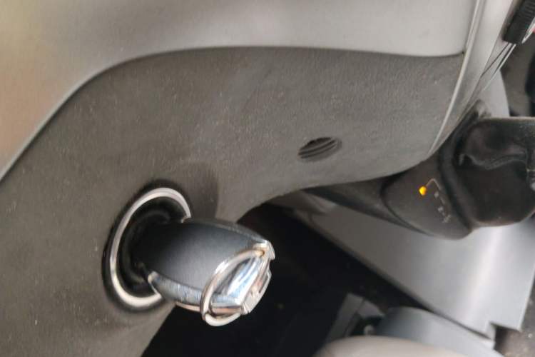 Used Mercedes-Benz Vito 2013 3.0L Elite Edition Vehicle Key