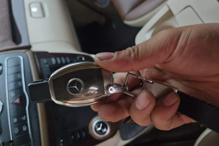 Used Mercedes-Benz Vito  Vehicle Key