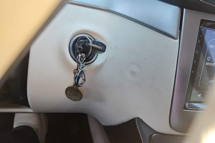Used Mercedes-Benz Vito 2013 3.0L Elite Edition Vehicle Key