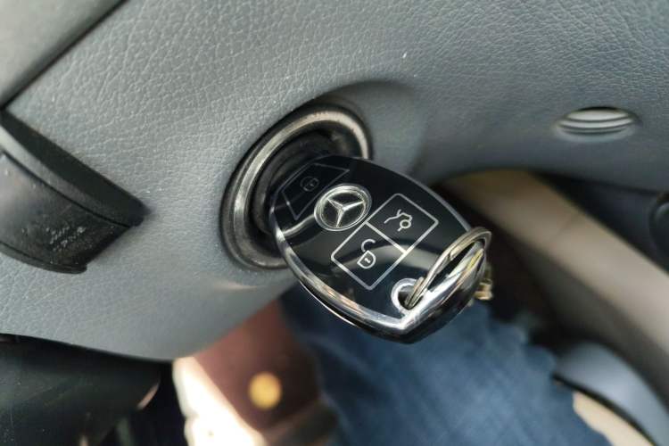 Used Mercedes-Benz Vito 2013 3.0L Business Edition Vehicle Key