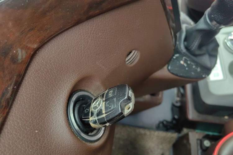 Used Mercedes-Benz Vito 2013 3.0L Elite Edition Vehicle Key