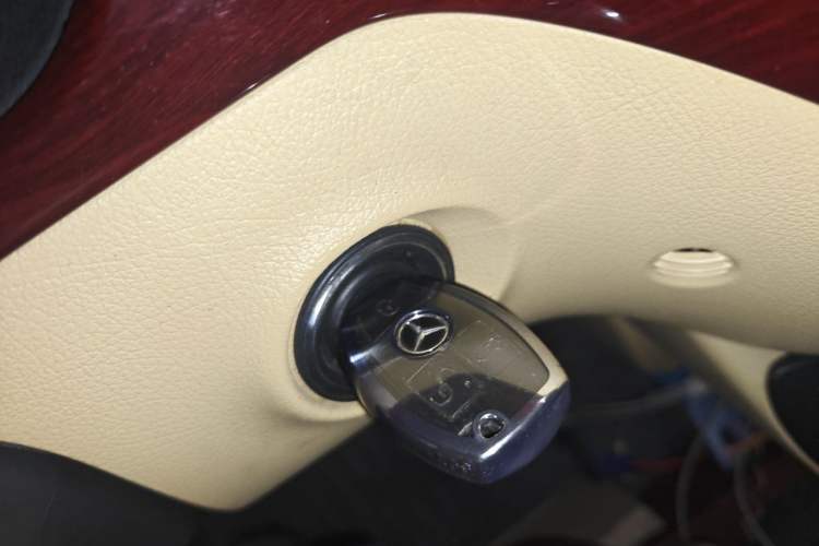 Used Mercedes-Benz Vito 2013 3.0L Business Edition Vehicle Key