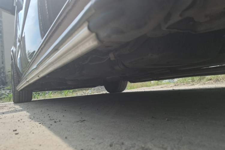 Used Mercedes-Benz Vito  Chassis Rear Left