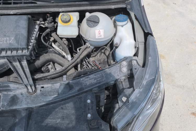 Used Mercedes-Benz Vito  Engine Bay Left