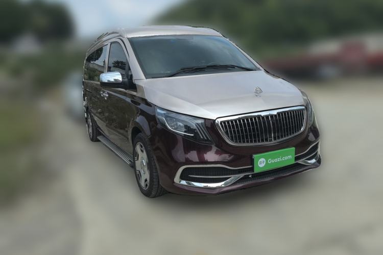 Used Mercedes-Benz Vito  Front Right 45 Deg