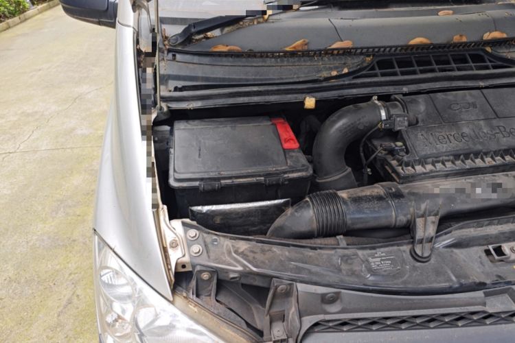 Used Mercedes-Benz Vito 2013 2.1T Elite Edition Engine Bay Right