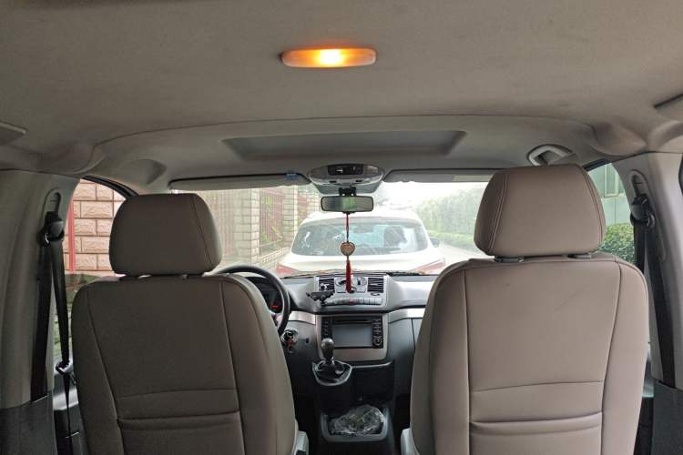 Used Mercedes-Benz Vito 2013 2.1T Elite Edition Headliner