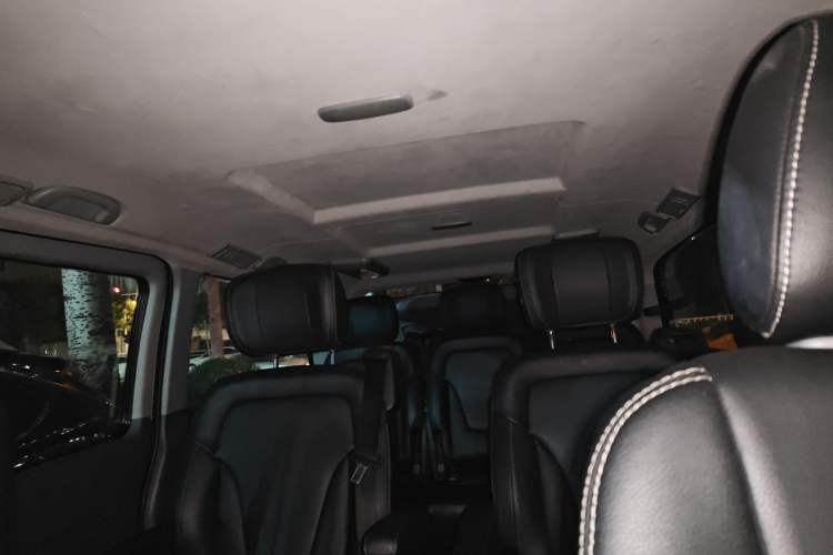 Used Mercedes-Benz Vito 2013 2.1T Elite Edition Headliner