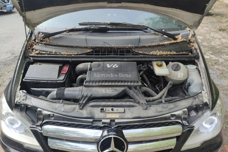 Used Mercedes-Benz Vito  Engine Bay