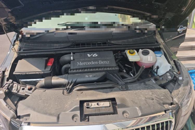Used Mercedes-Benz Vito  Engine Bay