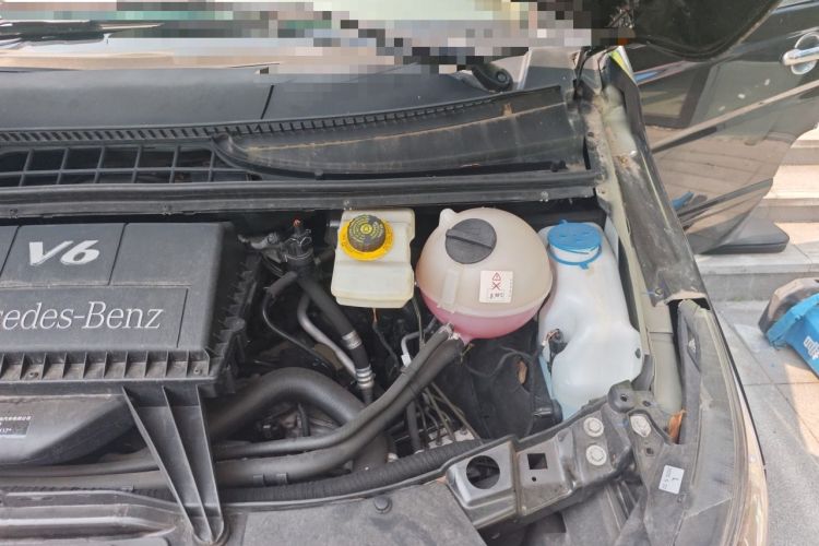 Used Mercedes-Benz Vito  Engine Bay Left