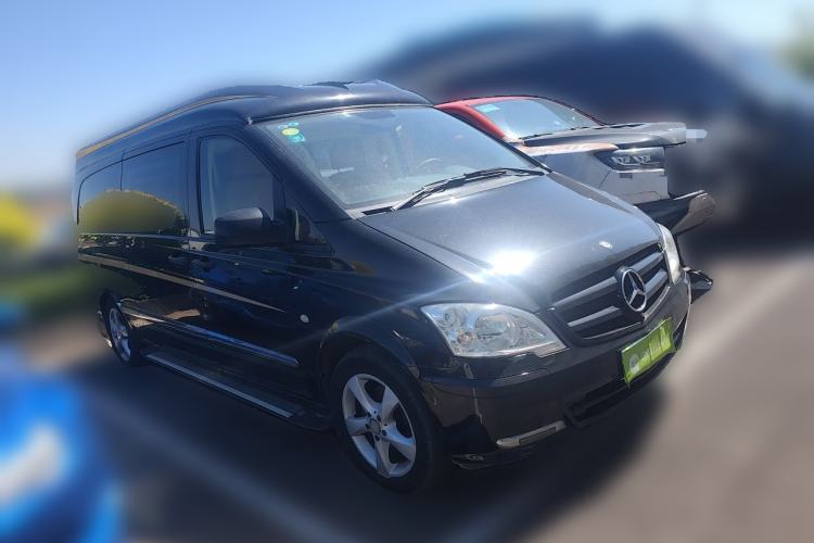 Used Mercedes-Benz Vito  Front Right 45 Deg
