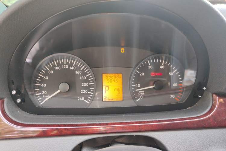 Used Mercedes-Benz Vito  Instrument Cluster