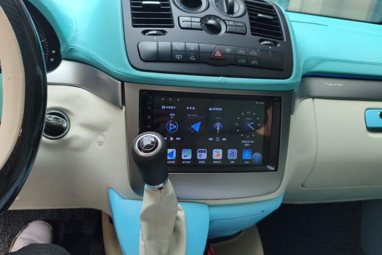 Used Mercedes-Benz Vito  Audio And AC Panel