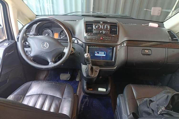 Used Mercedes-Benz Vito  Center Console