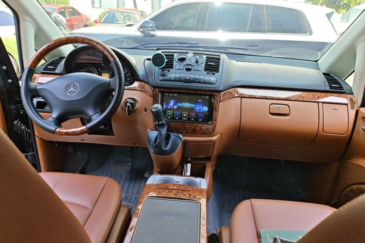 Used Mercedes-Benz Vito  Center Console