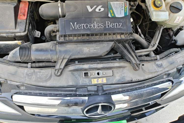 Used Mercedes-Benz Vito  Engine Bay