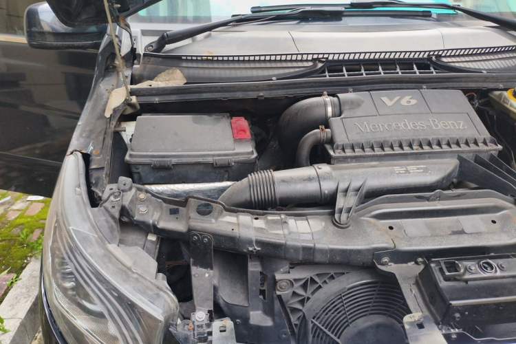 Used Mercedes-Benz Vito  Engine Bay Right