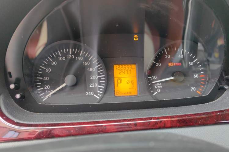 Used Mercedes-Benz Vito  Instrument Cluster