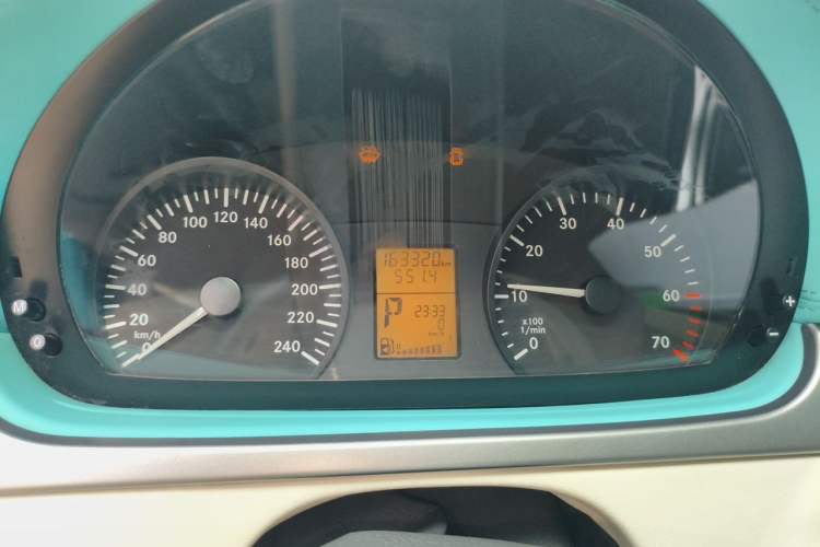 Used Mercedes-Benz Vito  Instrument Cluster
