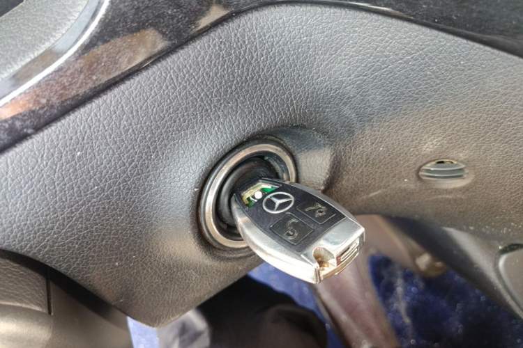 Used Mercedes-Benz Vito  Vehicle Key