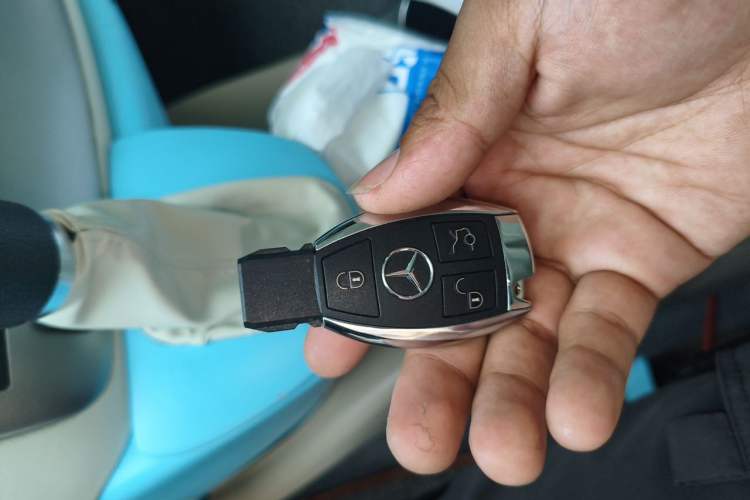 Used Mercedes-Benz Vito  Vehicle Key