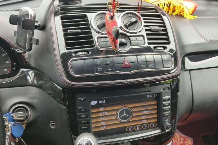 Used Mercedes-Benz Vito  Audio And AC Panel