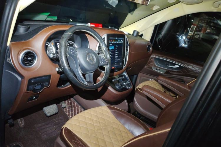 Used Mercedes-Benz Vito 2016 2.0T Business Edition Center Console