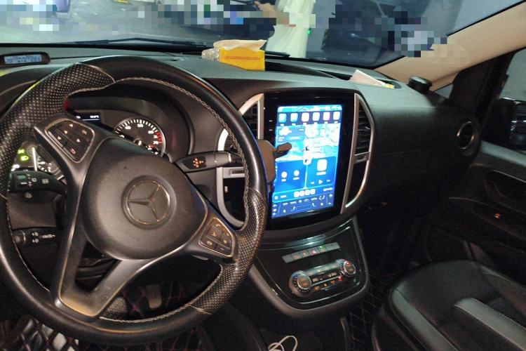Used Mercedes-Benz Vito 2016 2.0T Business Edition Center Console
