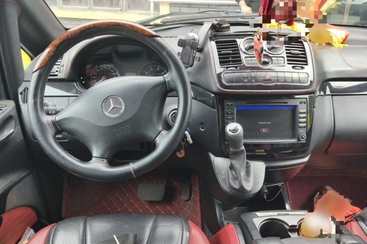 Used Mercedes-Benz Vito  Center Console