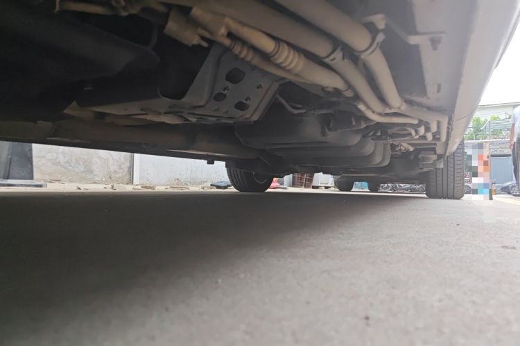 Used Mercedes-Benz Vito 2016 2.0T Elite Edition Chassis Front Left