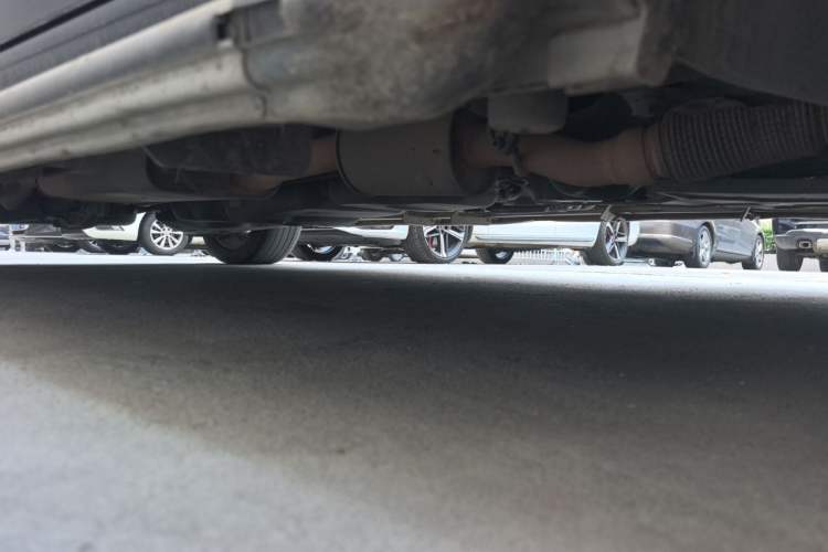 Used Mercedes-Benz Vito  Chassis Front Right