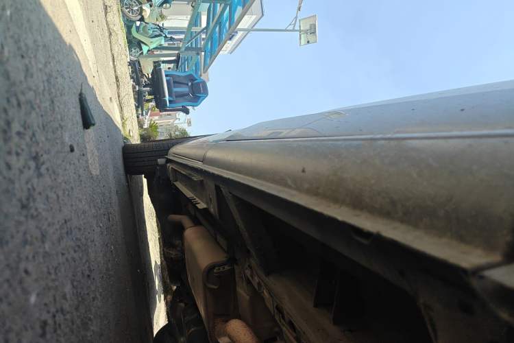 Used Mercedes-Benz Vito 2016 2.0T Business Edition Chassis Front Right