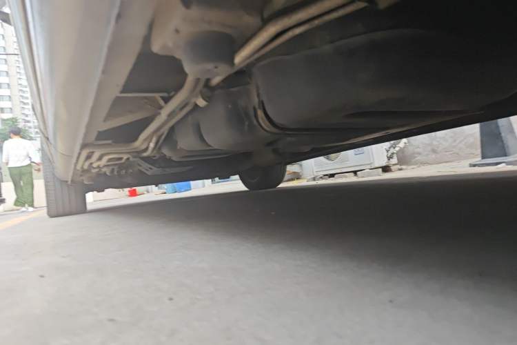 Used Mercedes-Benz Vito 2016 2.0T Elite Edition Chassis Rear Left