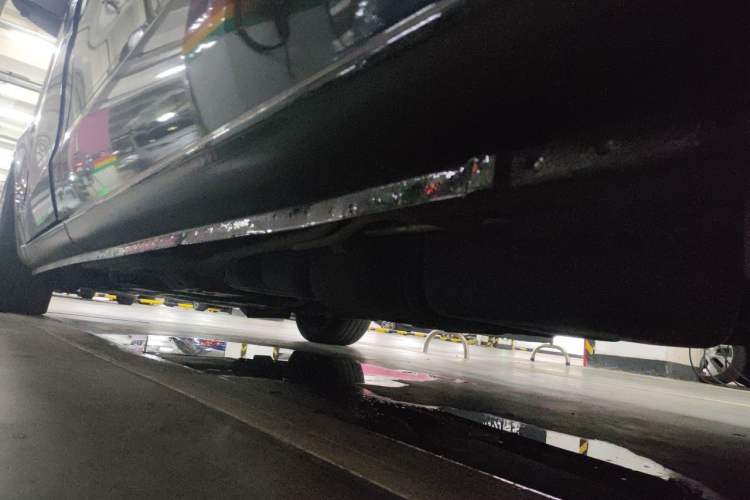 Used Mercedes-Benz Vito 2016 2.0T Elite Edition Chassis Rear Left