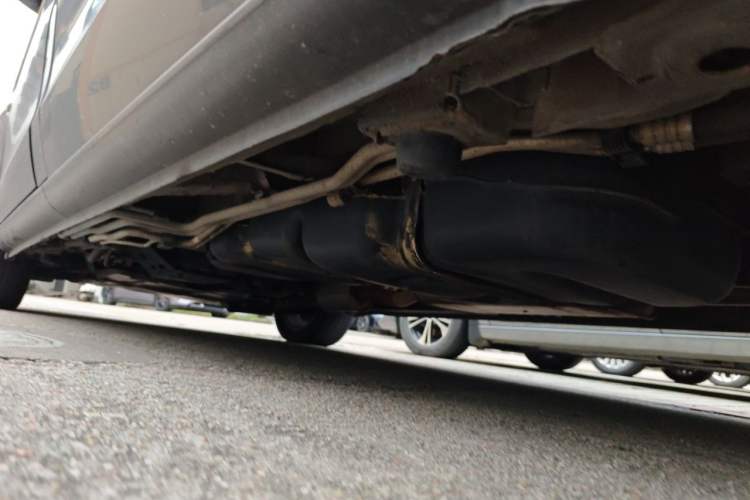 Used Mercedes-Benz Vito 2016 2.0T Elite Edition Chassis Rear Left
